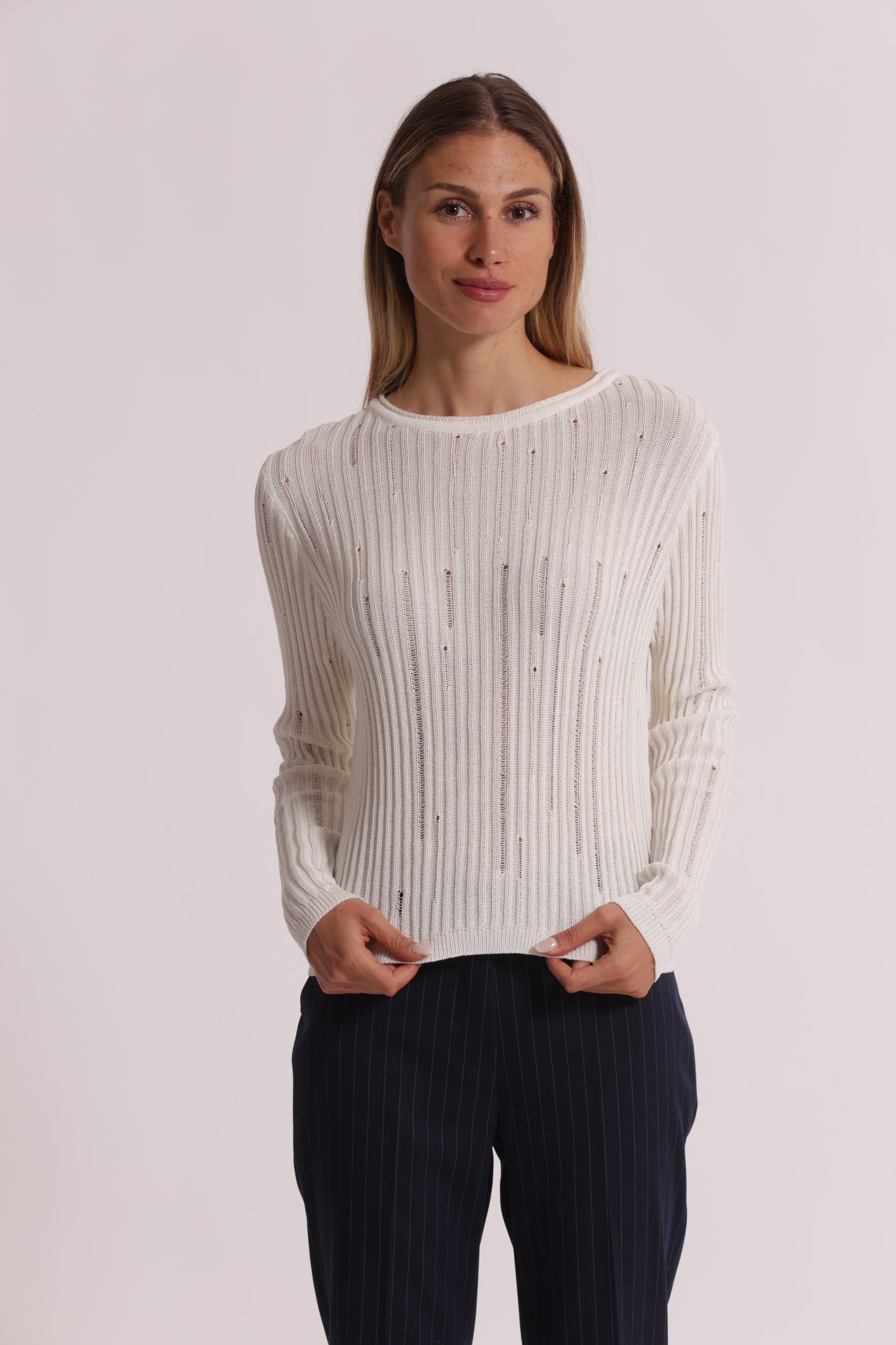 MAGLIA CON DETTAGLI SMAGLIATI