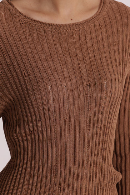 MAGLIA CON DETTAGLI SMAGLIATI