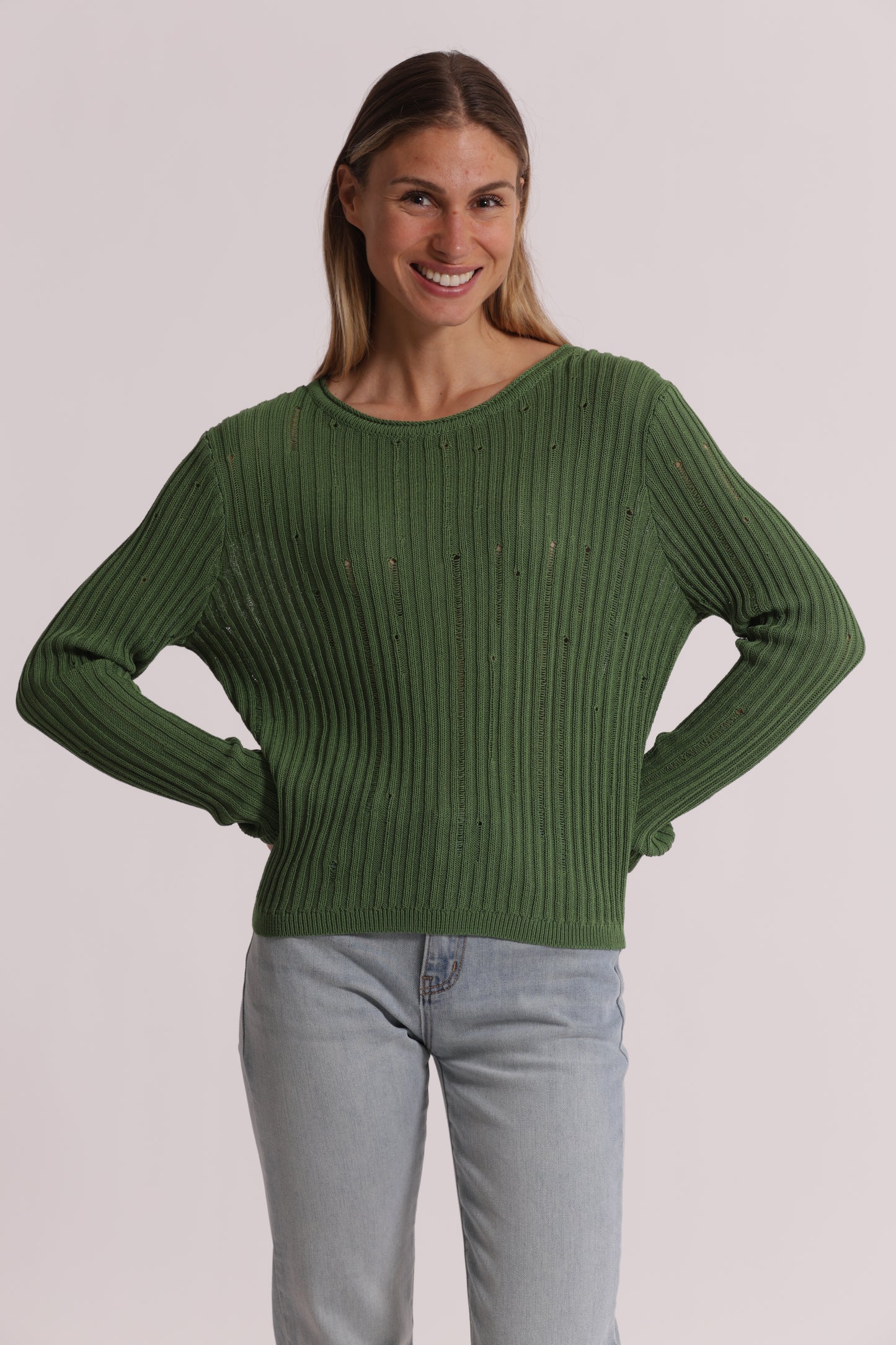 MAGLIA CON DETTAGLI SMAGLIATI