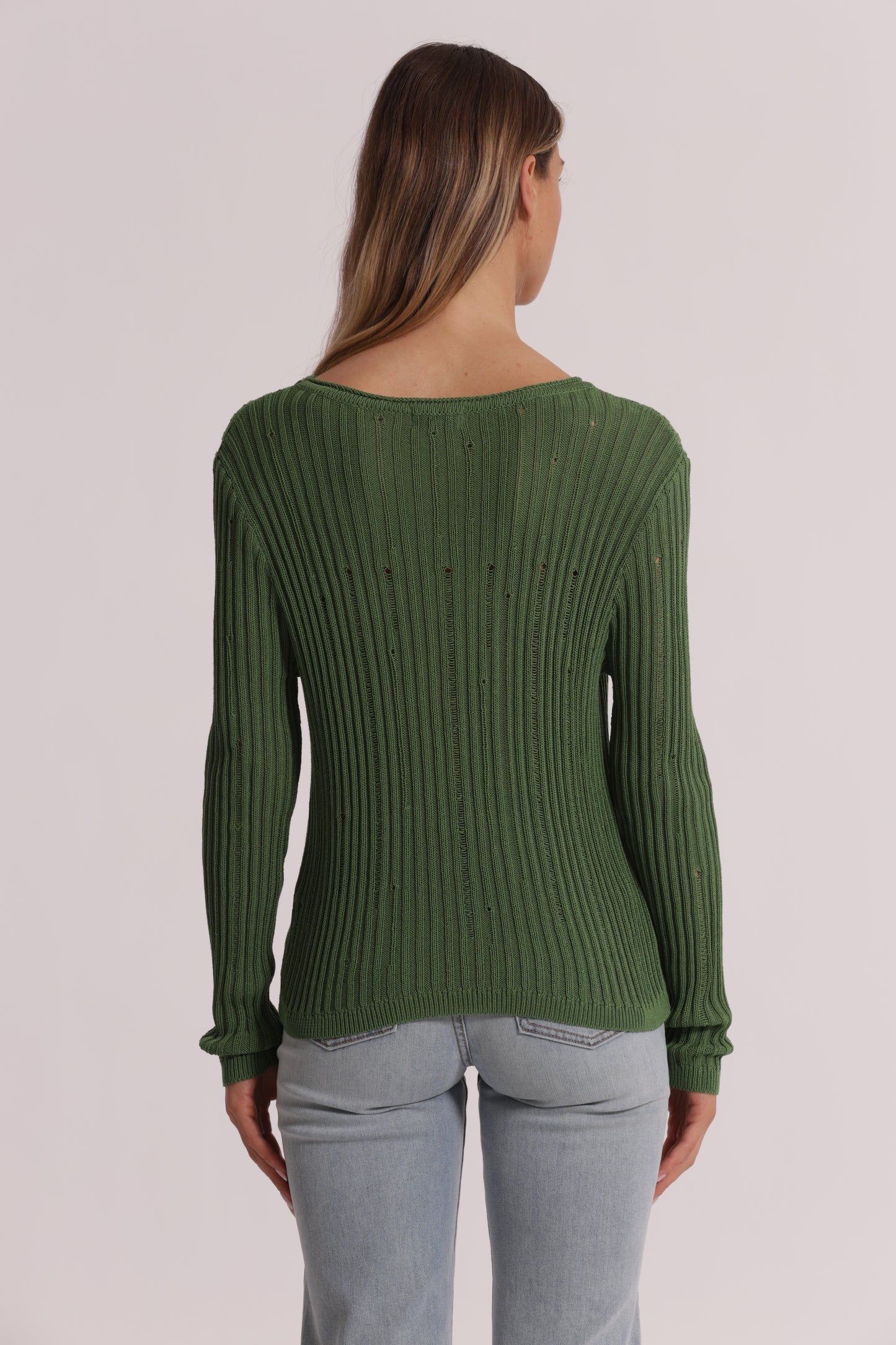 MAGLIA CON DETTAGLI SMAGLIATI