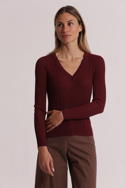 CARDIGAN A COSTINE IN MAGLIA CON BOTTONI