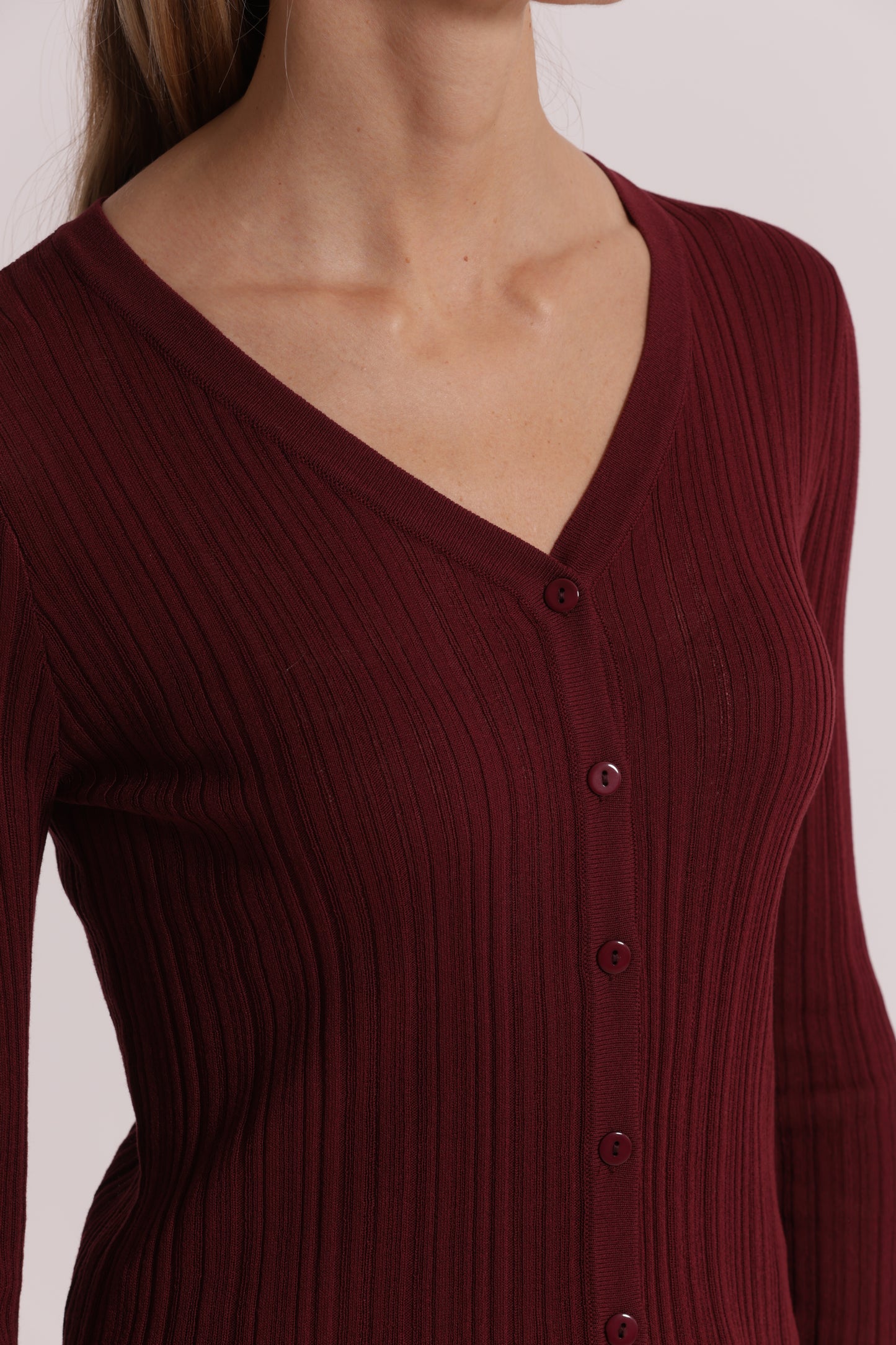 CARDIGAN A COSTINE IN MAGLIA CON BOTTONI