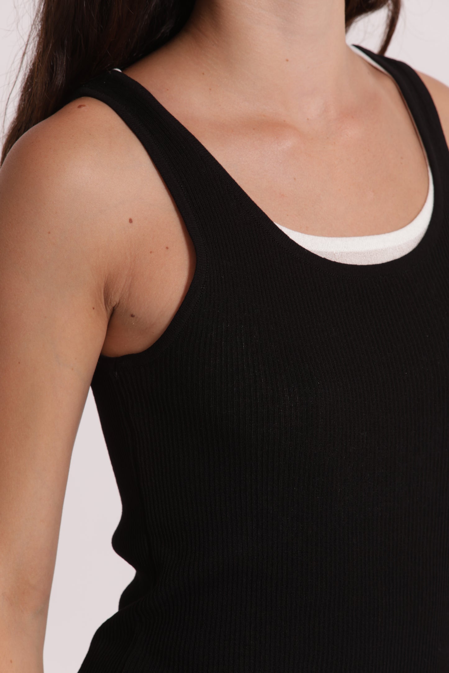 TOP IN MAGLIA DOPPIO SCOLLO