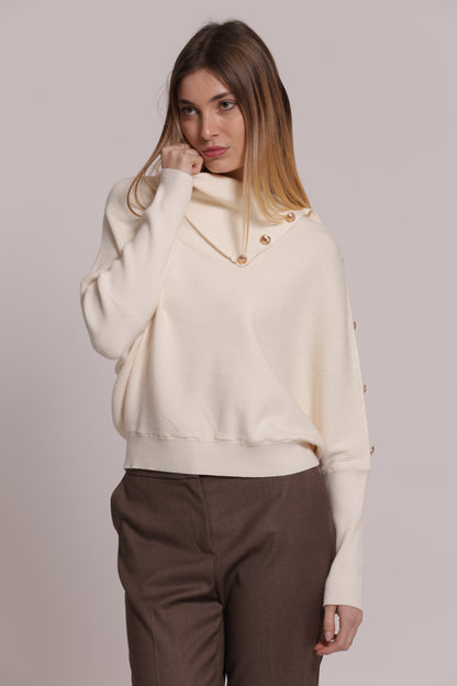 MAGLIA COLLO ALTO CON BOTTONI