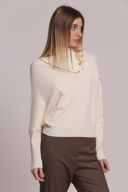 MAGLIA COLLO ALTO CON BOTTONI