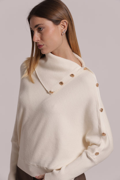 MAGLIA COLLO ALTO CON BOTTONI