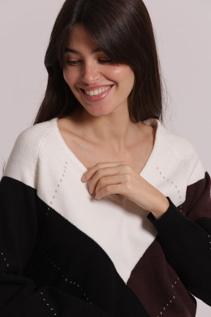 MAGLIA SCOLLO A V CON GIOCO DI ROMBI