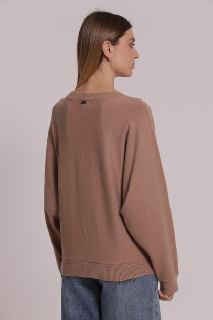 MAGLIA SCOLLO TONDO CON DETTAGLIO TRECCIA