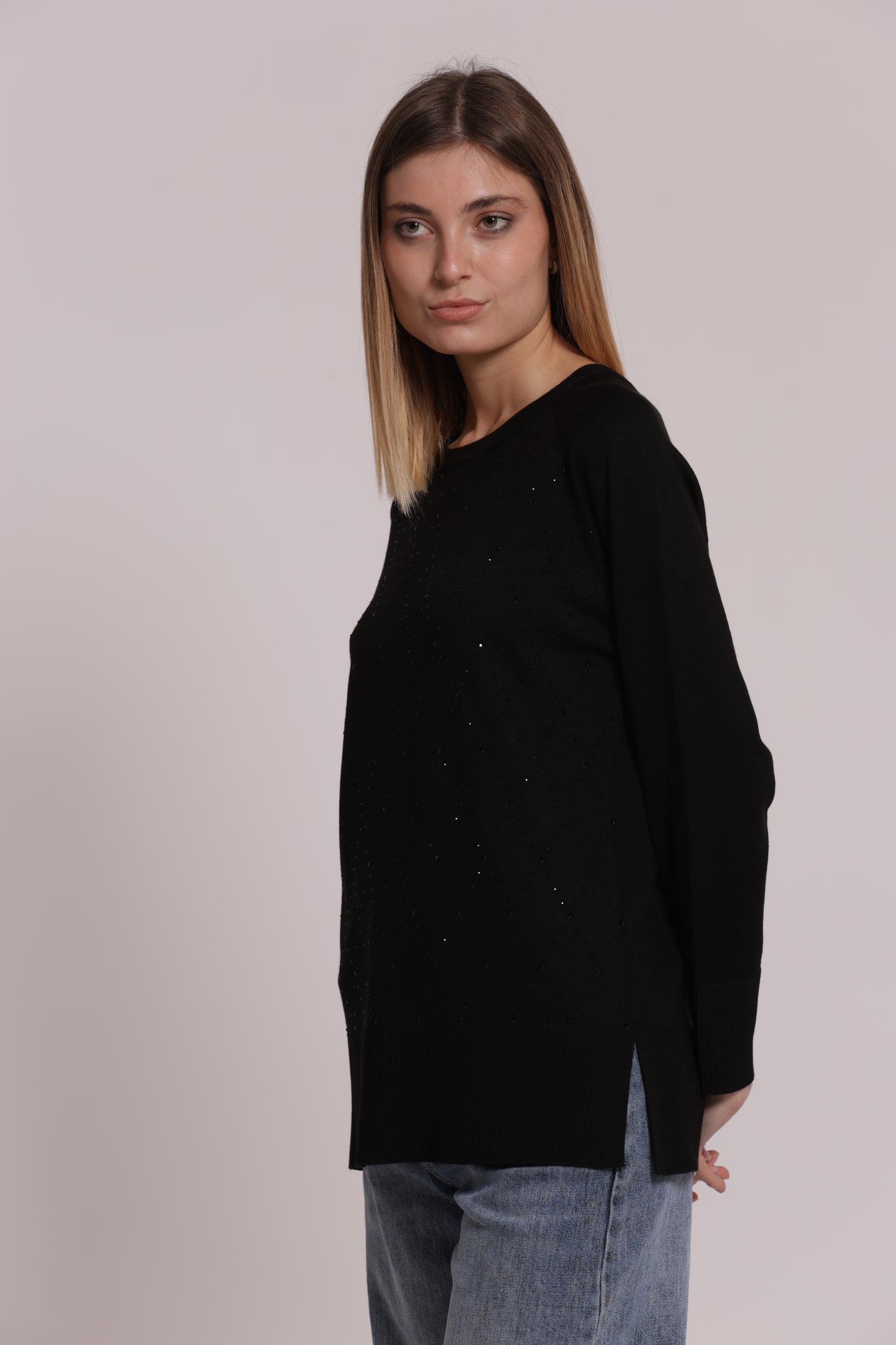 MAGLIA CON STRASS E COLLO REMOVIBILE
