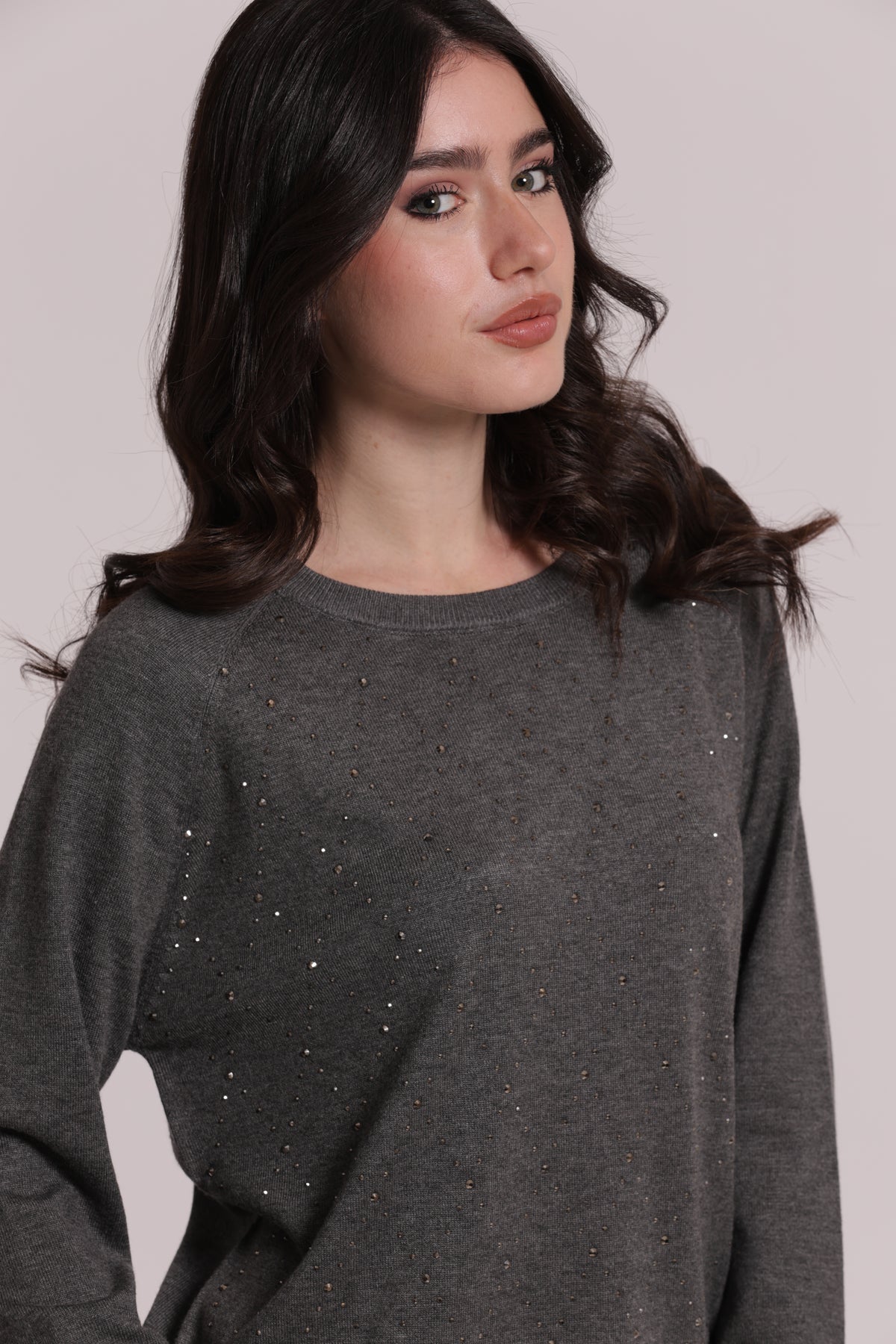 MAGLIA CON STRASS E COLLO REMOVIBILE