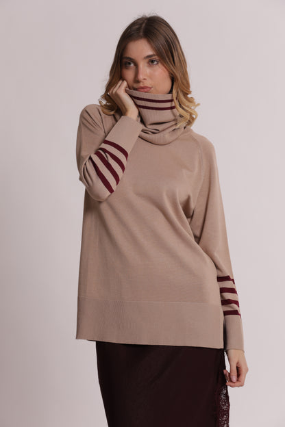 MAGLIA CON CON RIGHE E COLLO REMOVIBILE