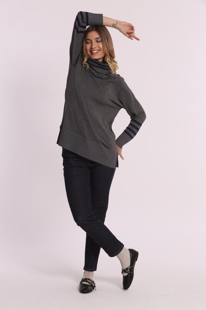 MAGLIA CON CON RIGHE E COLLO REMOVIBILE