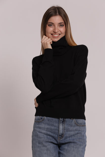 MAGLIA CON COLLO REMOVIBILE