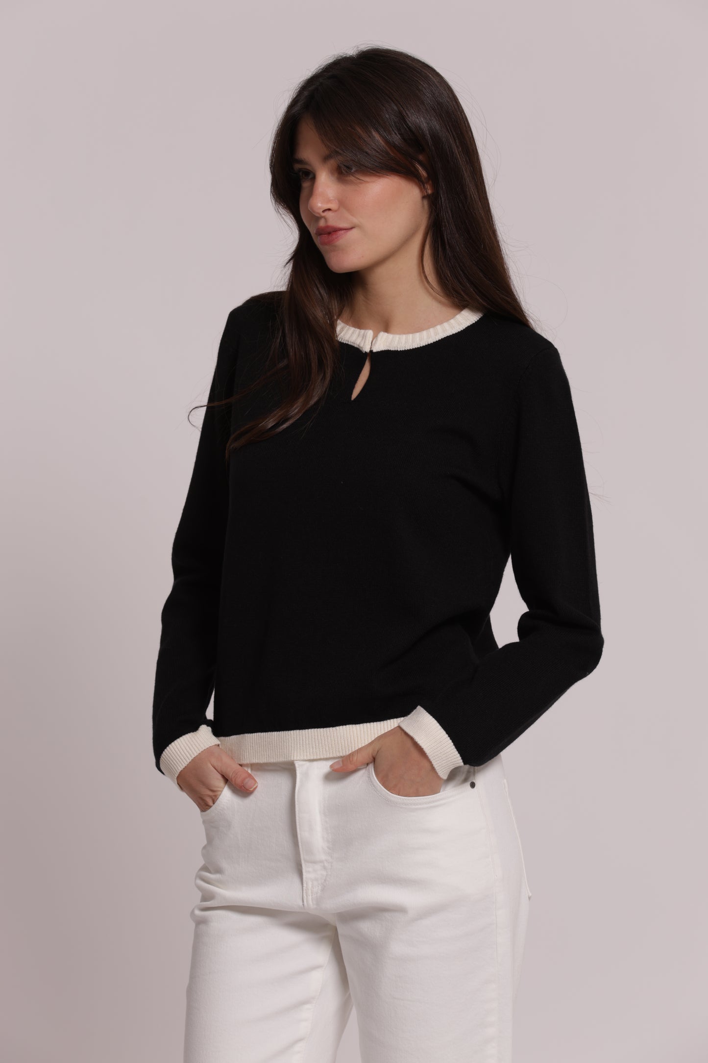 MAGLIA SCOLLO A V BICOLOR