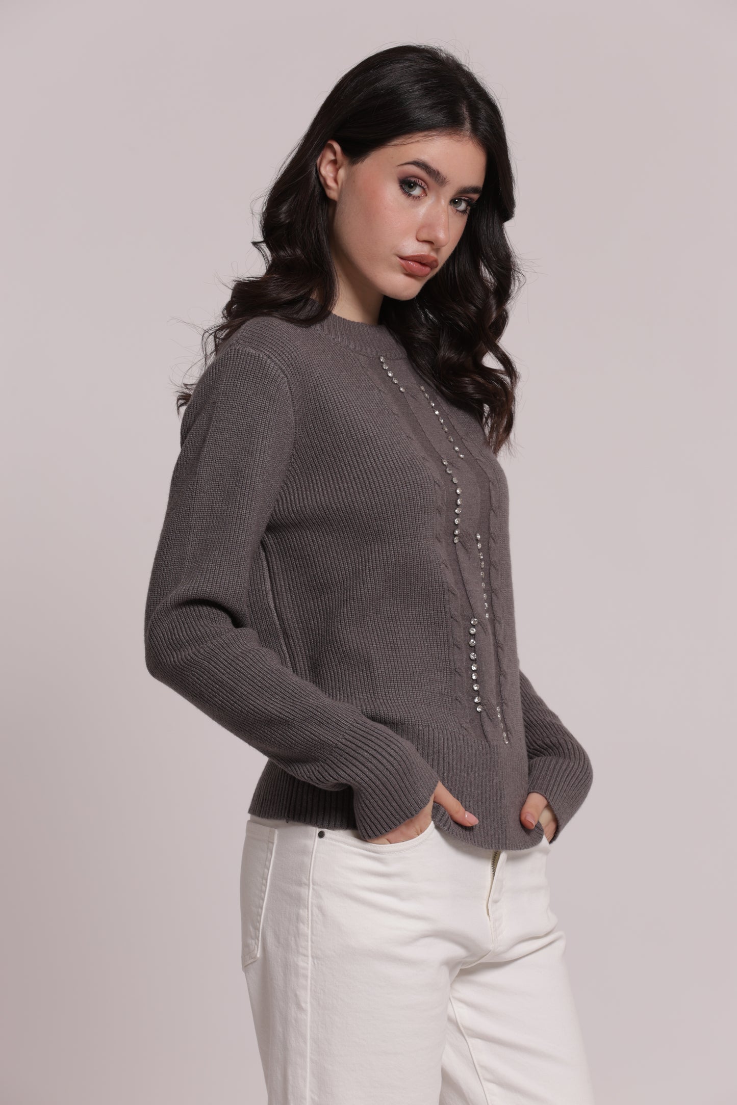 MAGLIA SCOLLO TONDO CON TRECCIA