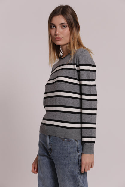 MAGLIA A RIGHE CON DETTAGLIO PERLE