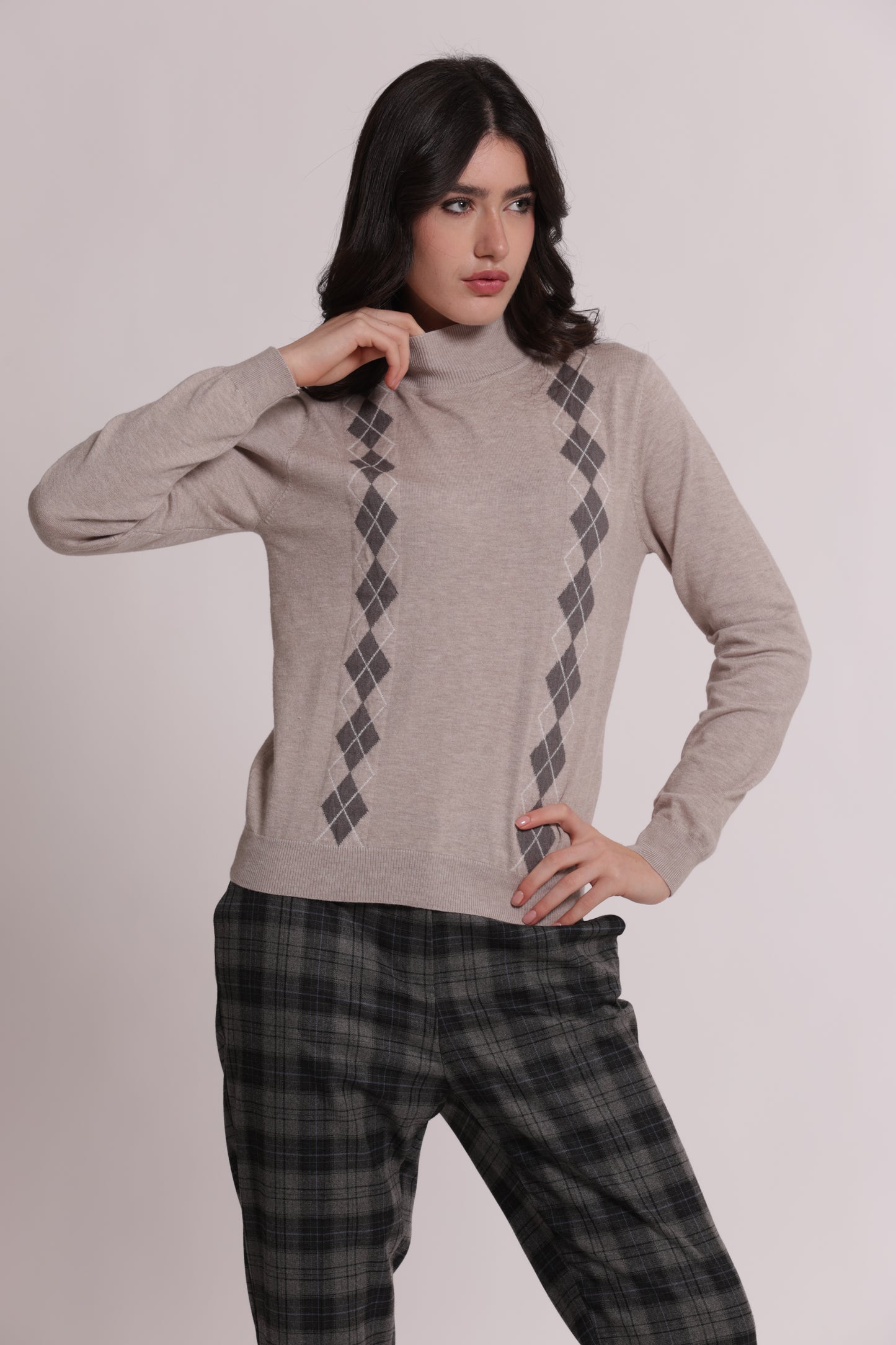 MAGLIA LUPETTO CON  DETTAGLI ROMBO