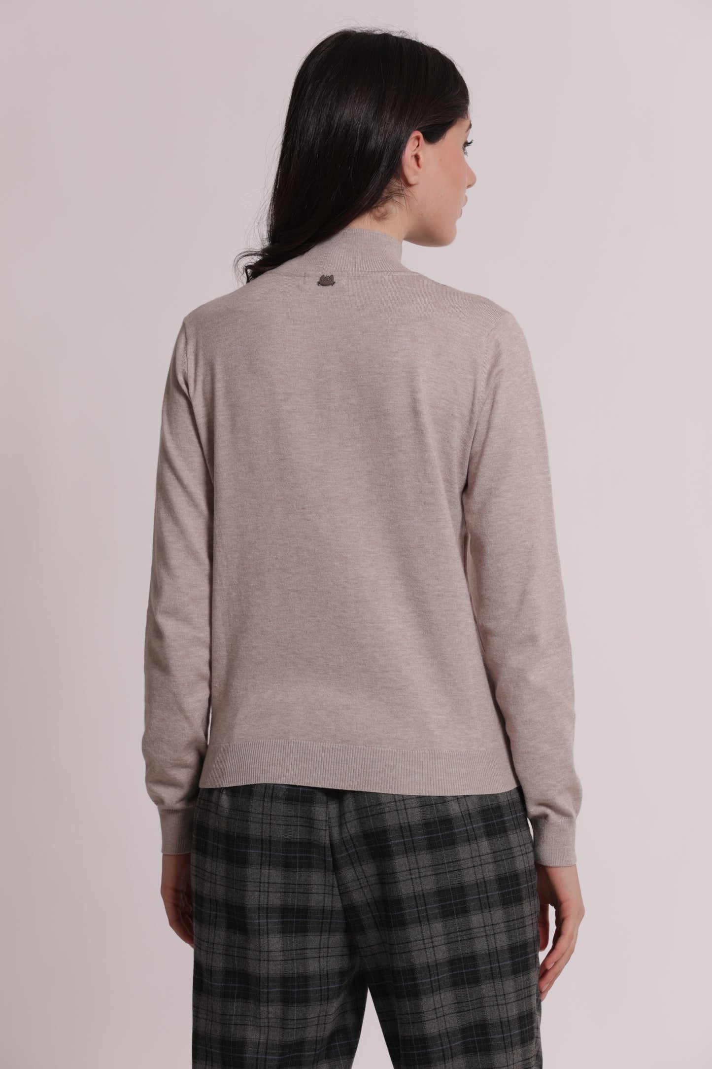 MAGLIA LUPETTO CON  DETTAGLI ROMBO