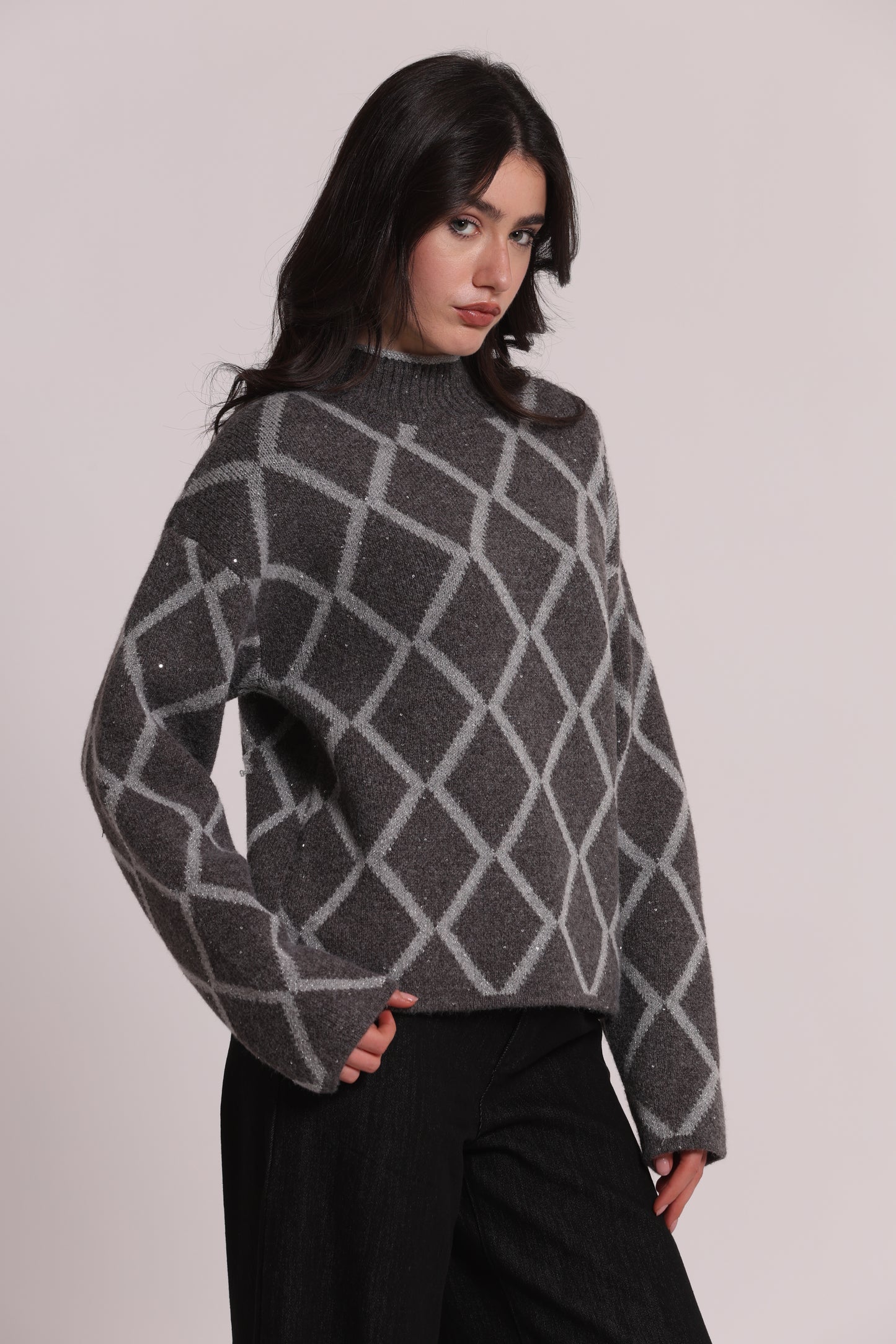 MAGLIA LUPETTO CON DISEGNO GEOMETRICO PAILLETTES
