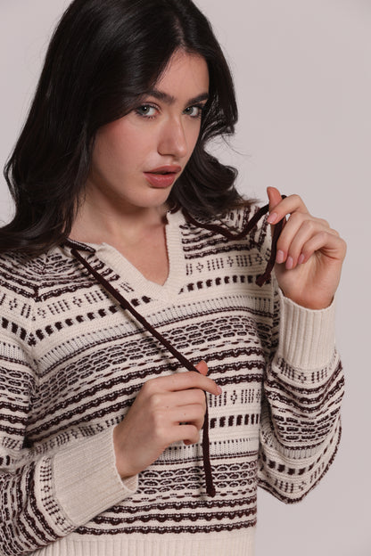 MAGLIA CON DETTAGLI A CONTRASTO