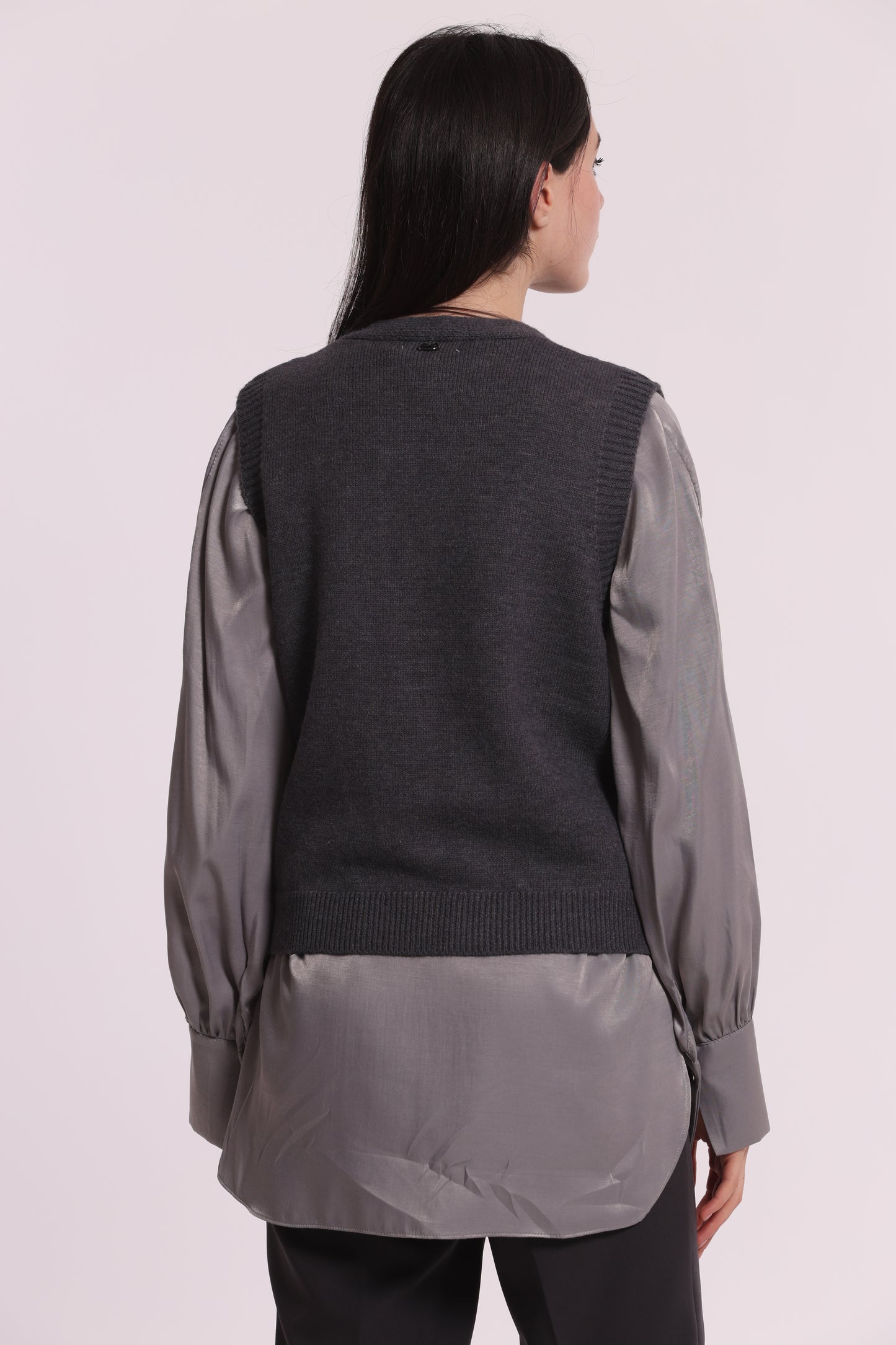 MAGLIA GILET CON BOTTONI GIOIELLO