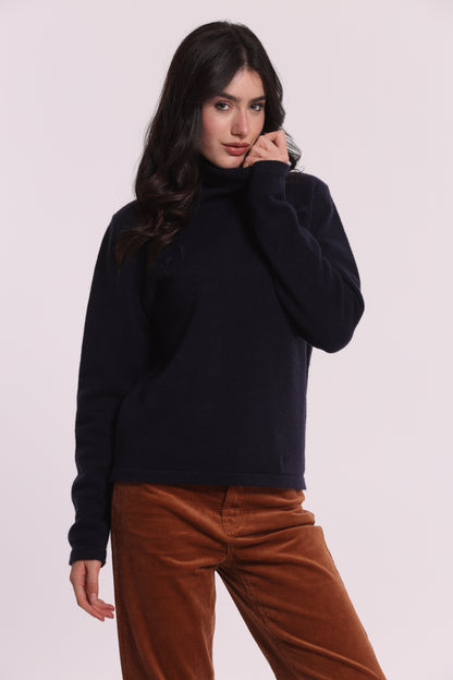 MAGLIA COLLO ALTO CON RICAMI FLOREALI