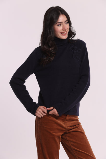 MAGLIA COLLO ALTO CON RICAMI FLOREALI