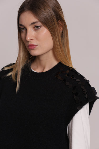 MAGLIA MANICHE CORTE CON PAILLETTES SU SPALLE