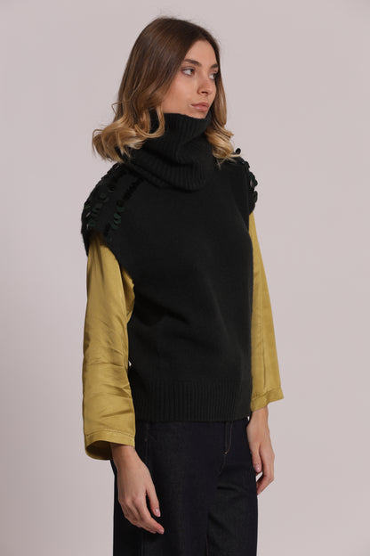 MAGLIA MANICHE CORTE CON PAILLETTES SU SPALLE