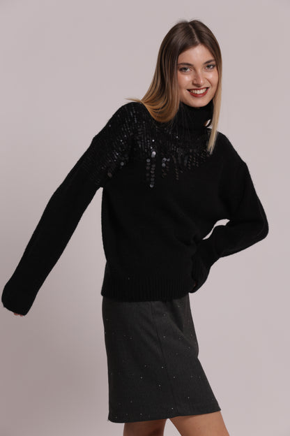 MAGLIA COLLO ALTO CON CASCATE DI PAILLETTES