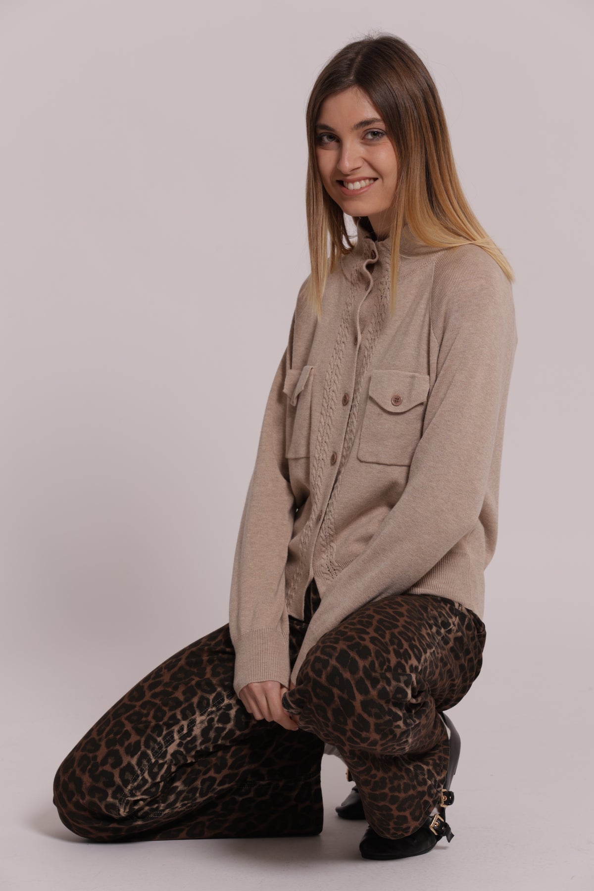 MAGLIA CARDIGAN LUPETTO CON TASCHE