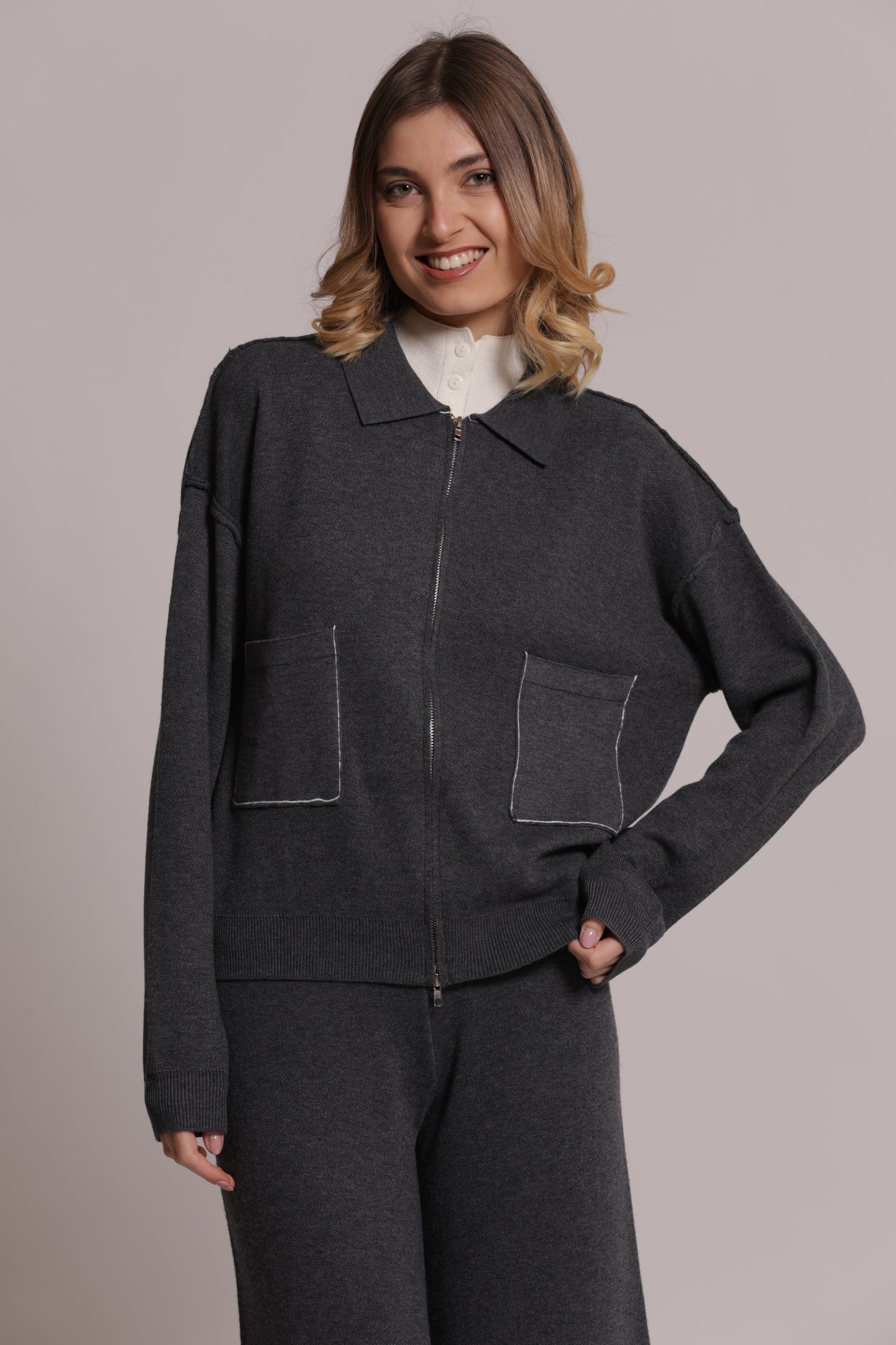 MAGLIA CON ZIP