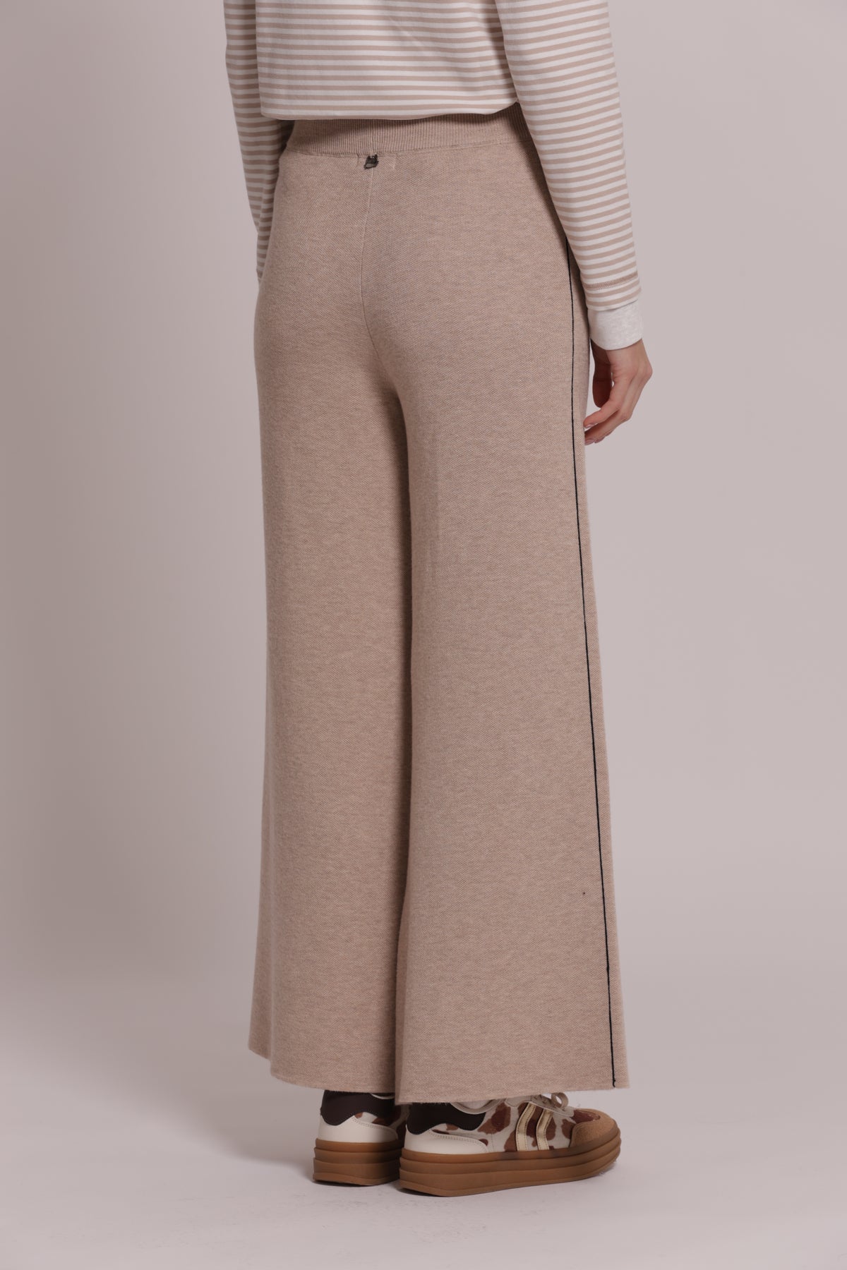 PANTALONI IN MAGLIA
