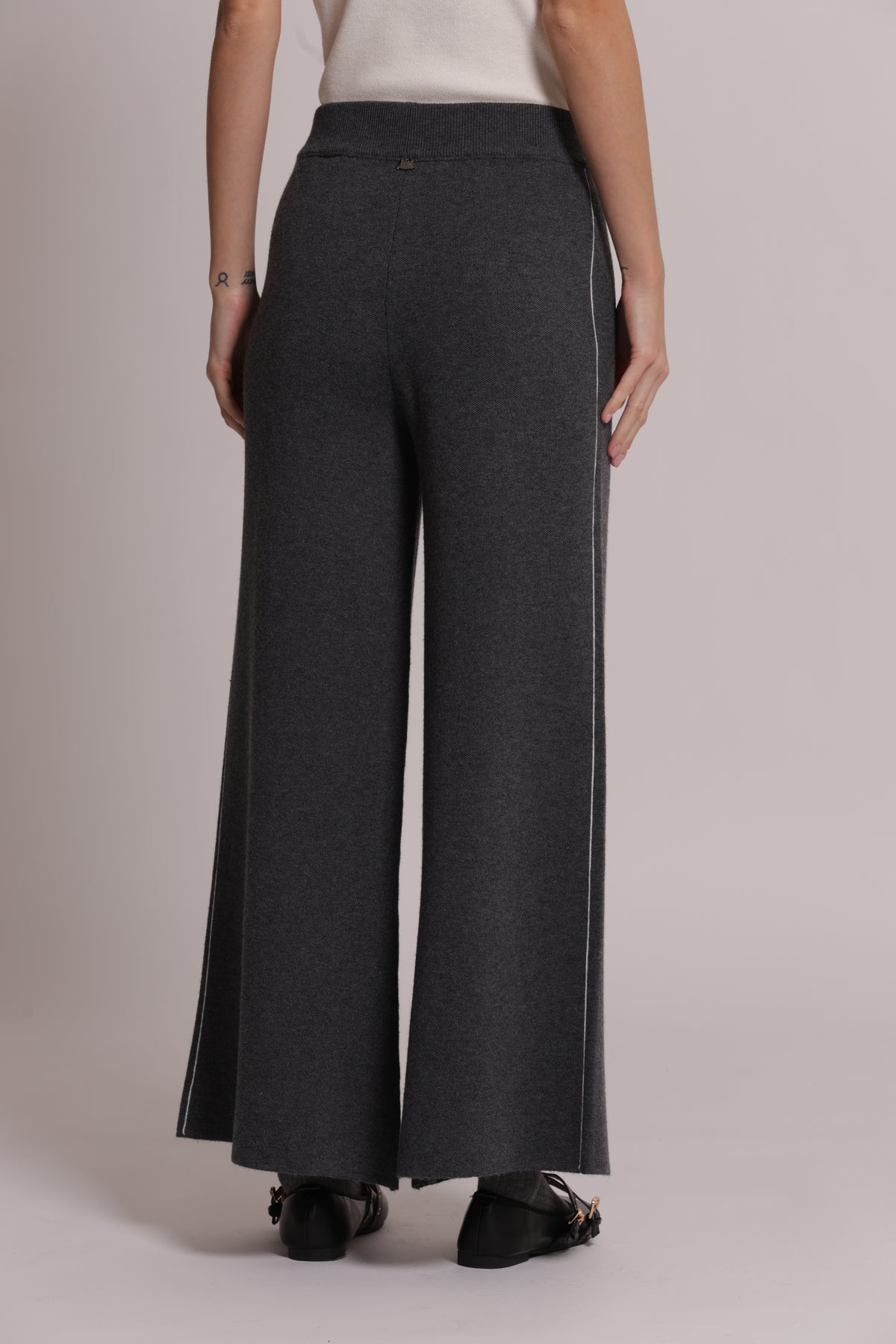 PANTALONI IN MAGLIA