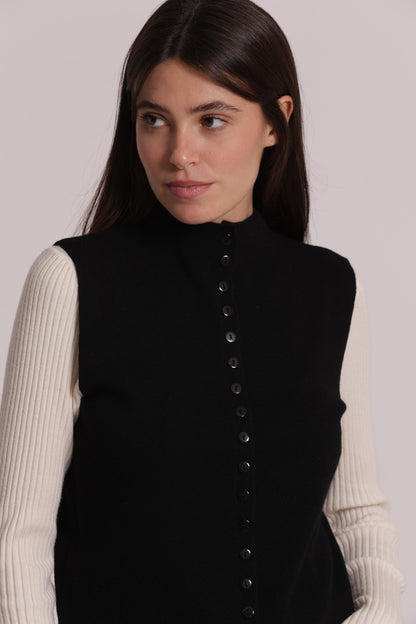 MAGLIA CARDIGAN SMANICATO