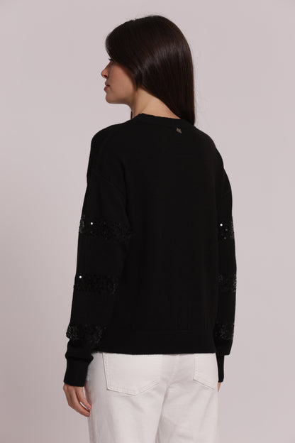 MAGLIA SCOLLO TONDO CON RIGHE IN PAILLETTES