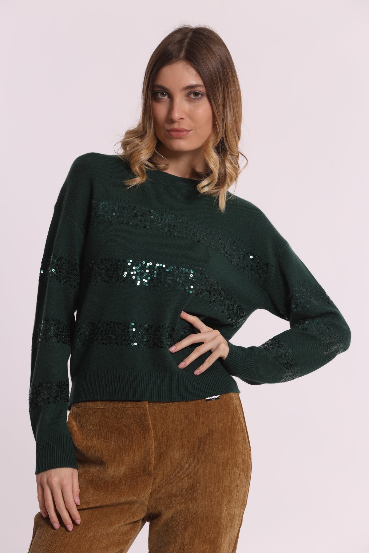 MAGLIA SCOLLO TONDO CON RIGHE IN PAILLETTES