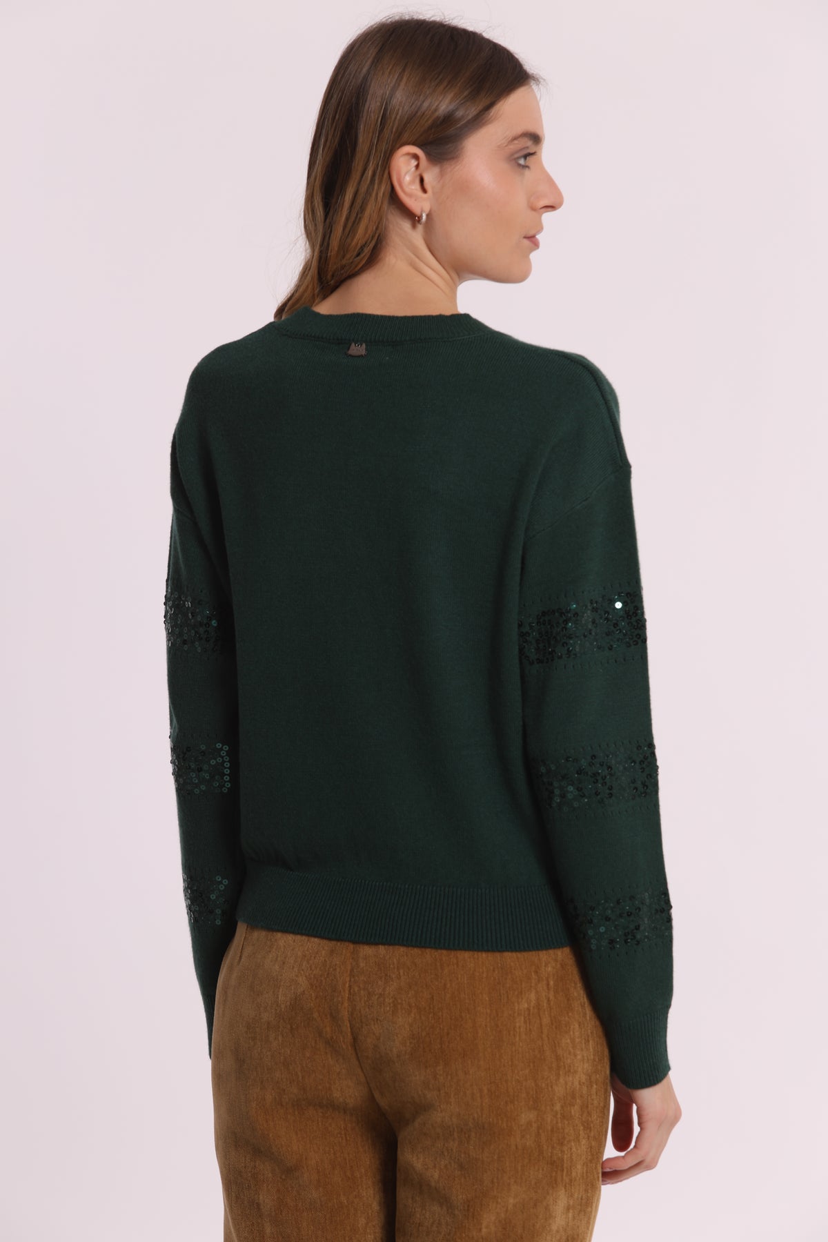 MAGLIA SCOLLO TONDO CON RIGHE IN PAILLETTES