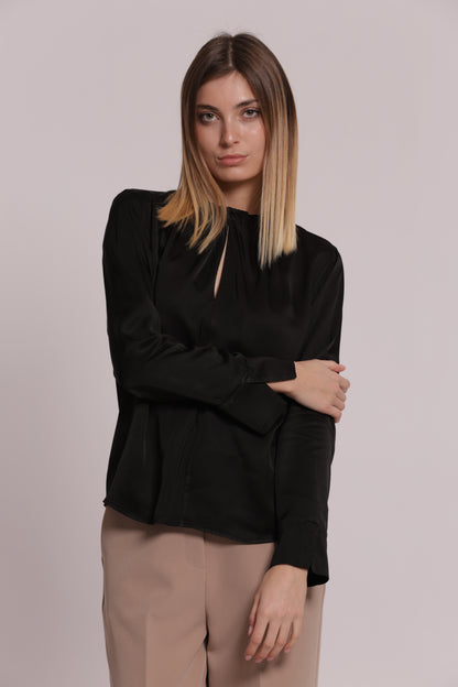 BLUSA SCOLLO TONDO IN RASO DI VISCOSA
