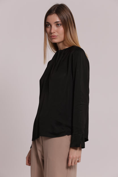 BLUSA SCOLLO TONDO IN RASO DI VISCOSA