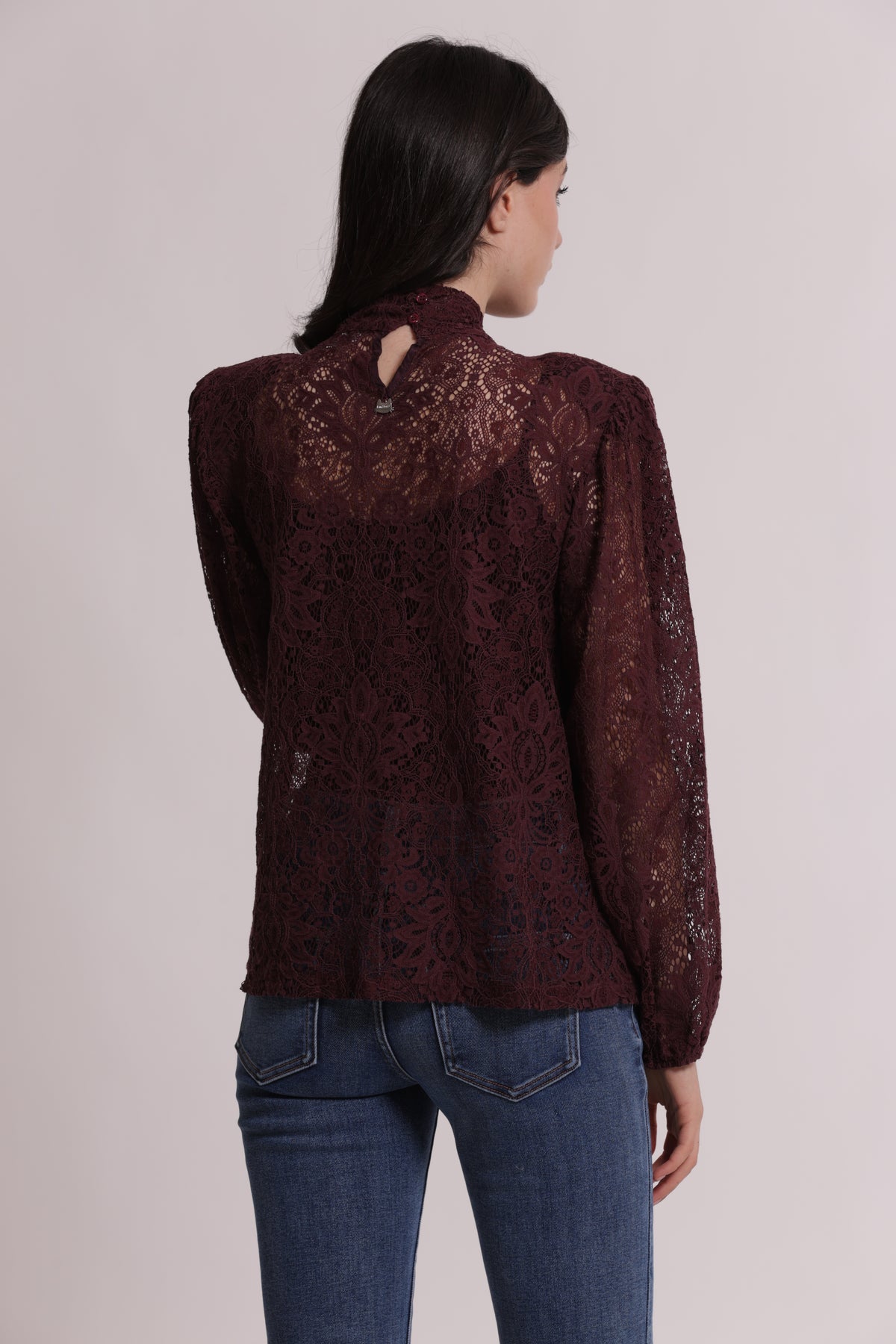 BLUSA IN PIZZO