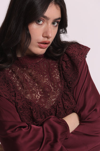 BLUSA IN RASO DI VISCOSA CON DETTAGLIO PIZZO