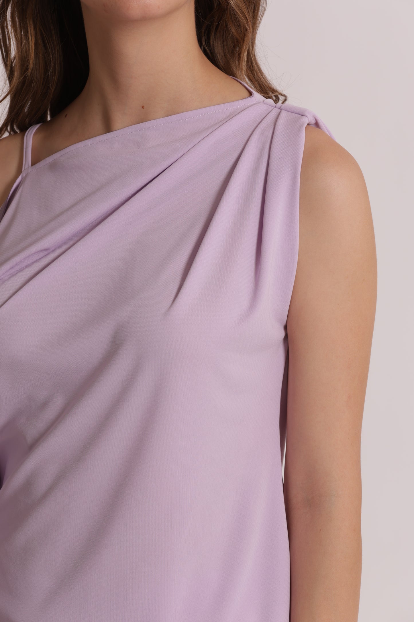 BLUSA CON SPALLA SCESA