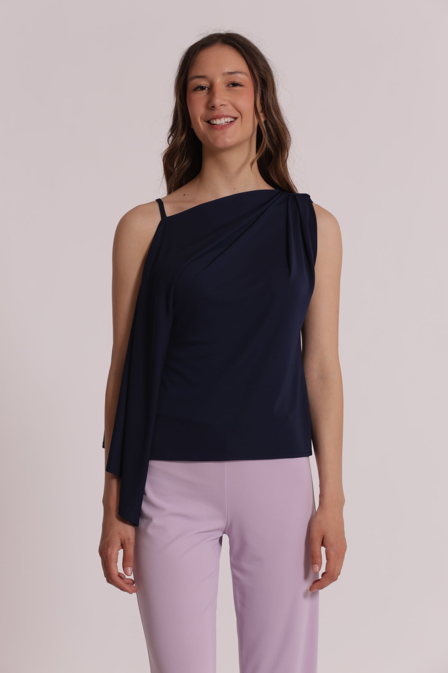 BLUSA CON SPALLA SCESA