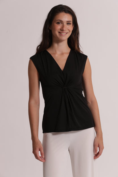 TOP SCOLLO A V CON ARRICCIATURA FRONTALE
