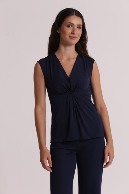 TOP SCOLLO A V CON ARRICCIATURA FRONTALE