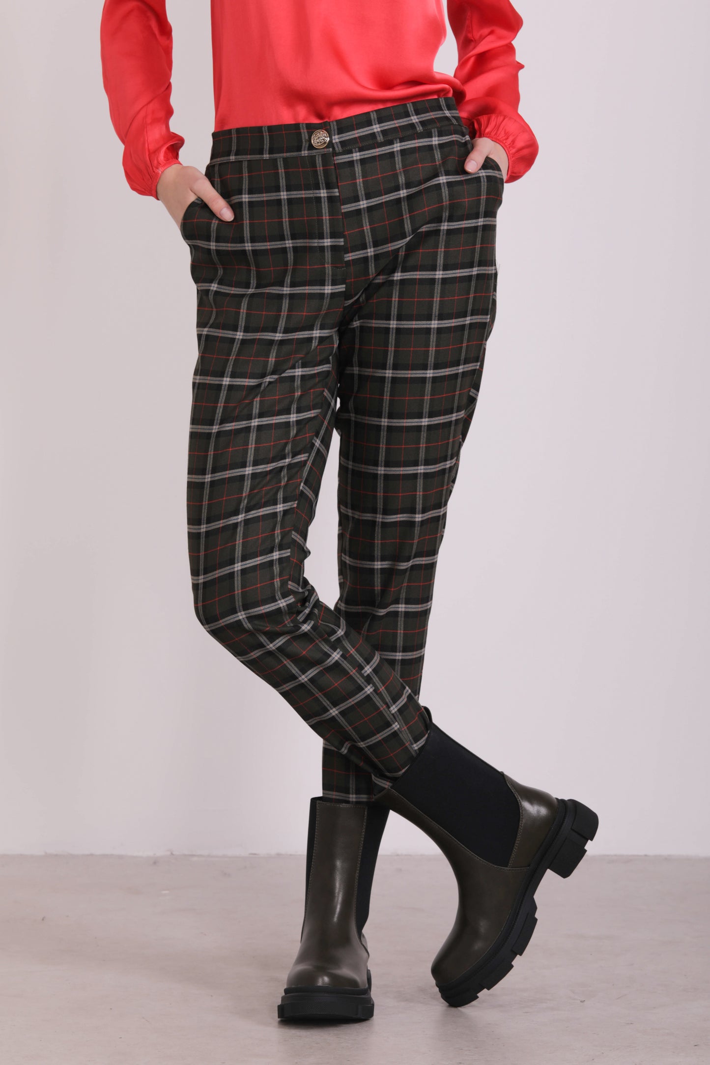 PANTALONE CON ELASTICO DIETRO STAMPA CHECK