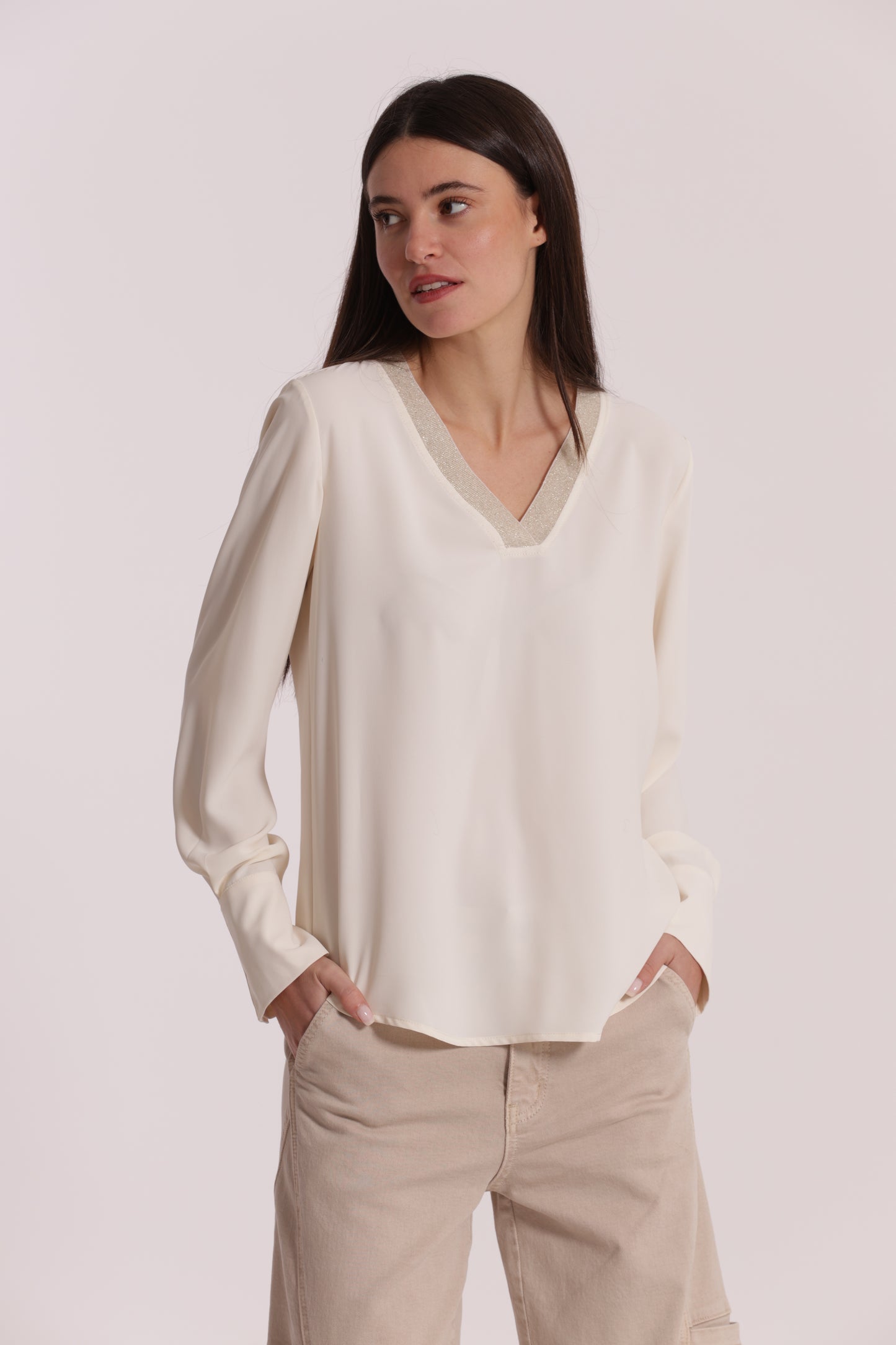 BLUSA SCOLLO A V CON DETTAGLIO LUREX