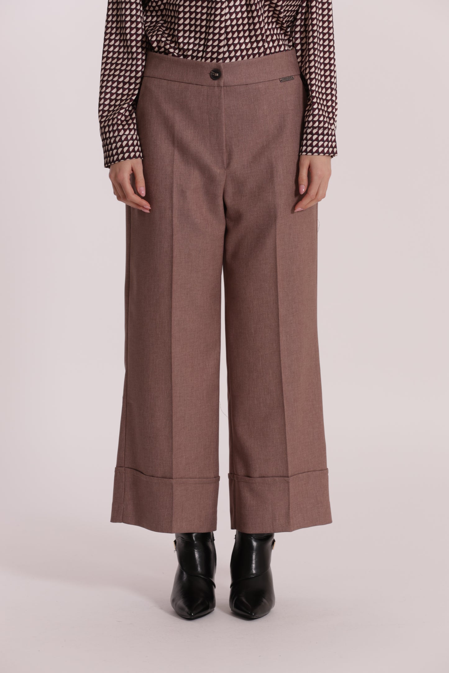 PANTALONE CROPPED IN TESSUTO FIAMMATO