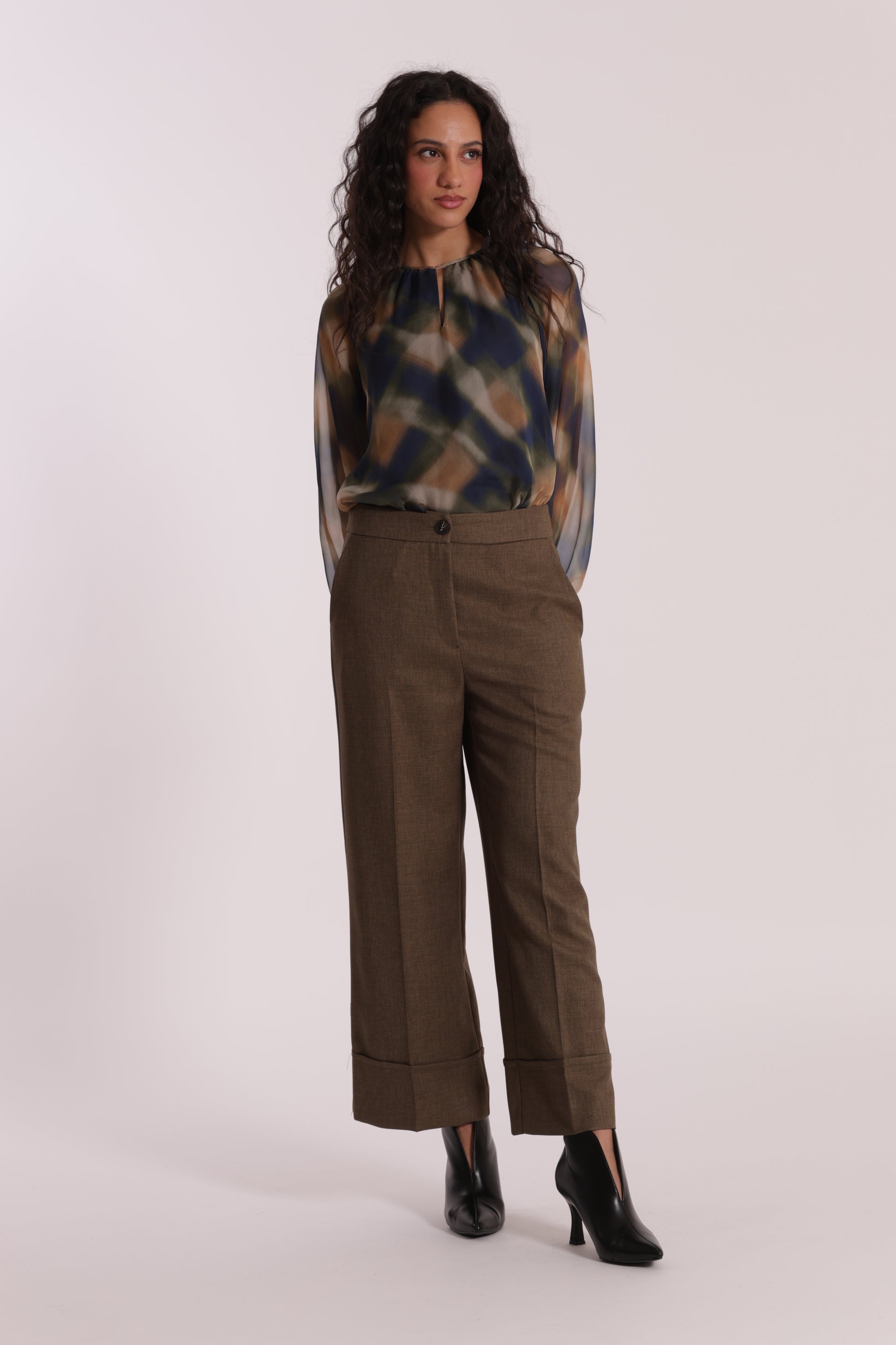 PANTALONE CROPPED IN TESSUTO FIAMMATO